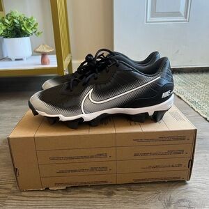 Nike Alpha Huarache 4 Keystone ‘Black Dark Smoke Grey’